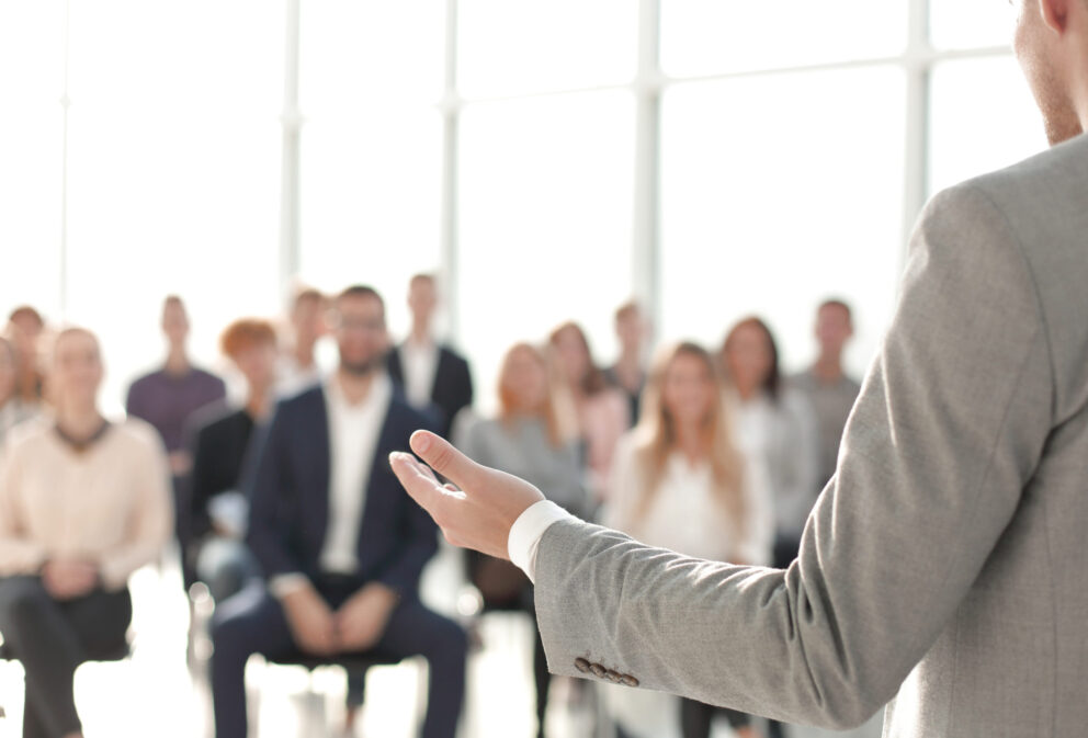 Break Through the Nerves to Communicate with Confidence
